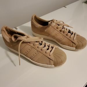 Brand new Men's Tan adidas tennis shoes 11